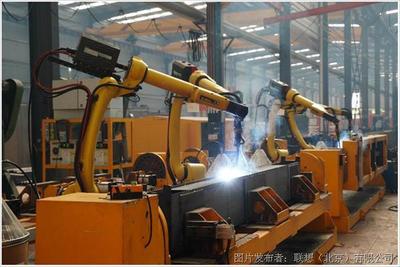 聯(lián)想榮膺行業(yè)先鋒 內(nèi)生外化雙驅(qū)動(dòng)，軟件開(kāi)發(fā)助力制造業(yè)轉(zhuǎn)型升級(jí)