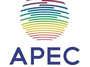 專業翻譯服務 承攬筆譯、口譯、同聲傳譯及蓋章業務